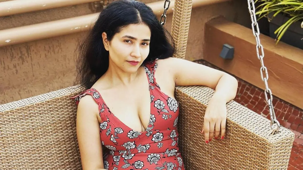 Aanchal Tiwari Biography