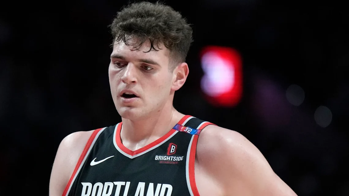 Donovan Clingan biography