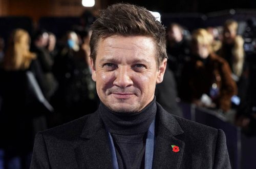Jeremy Renner Biography