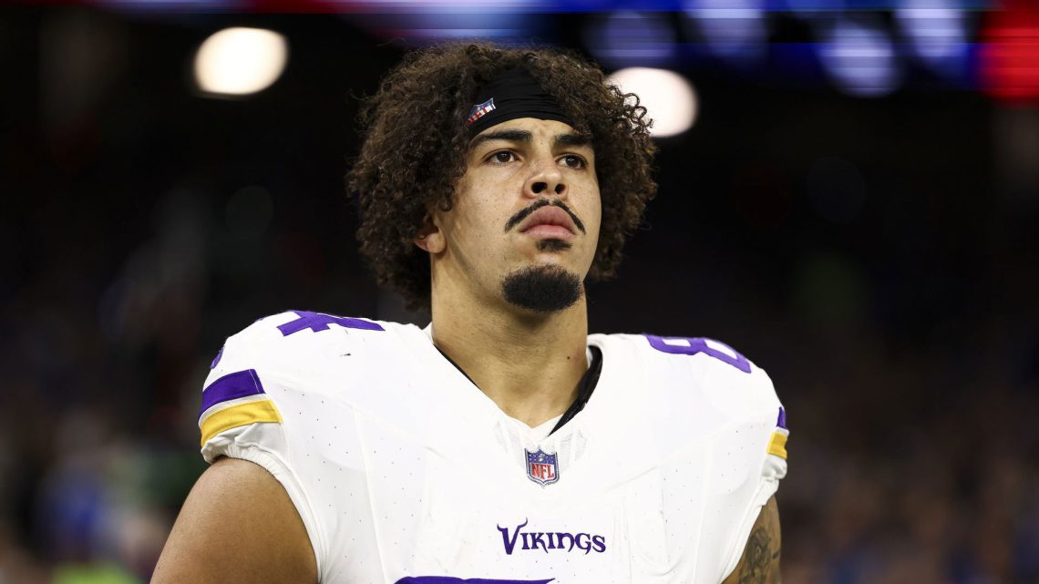 Josh Oliver biography