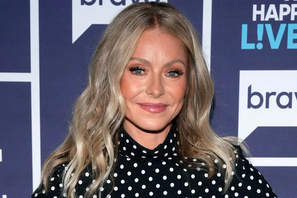 Kelly Ripa biography