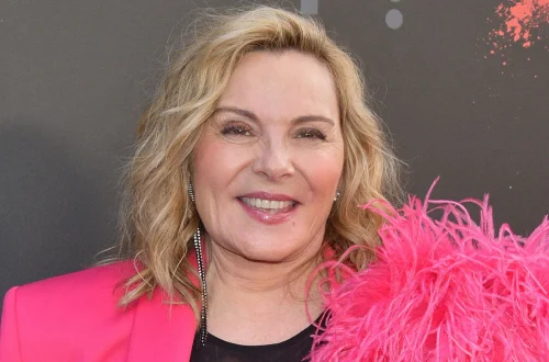 Kim Cattrall Biography